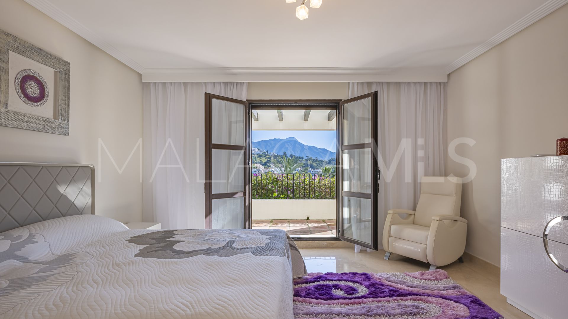 Los Arqueros 4 bedrooms villa for sale