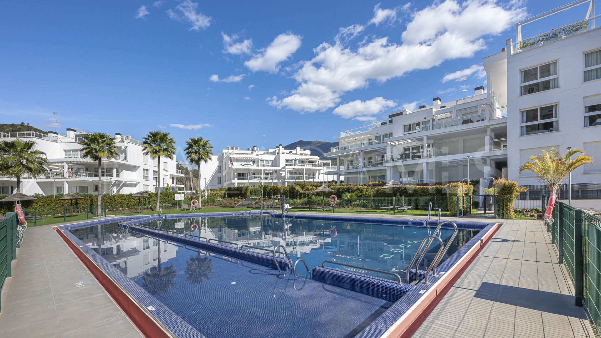 Markplanslägenhet for sale in Benahavis