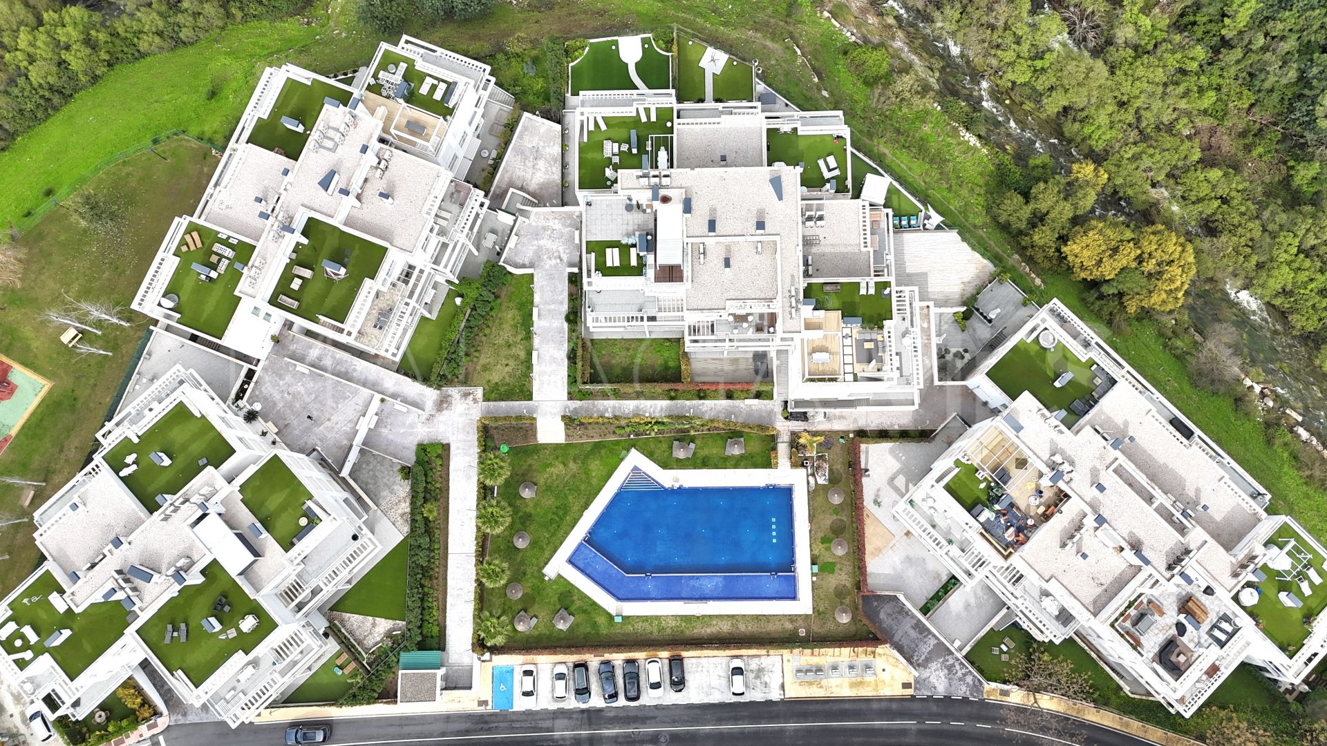 Markplanslägenhet for sale in Benahavis
