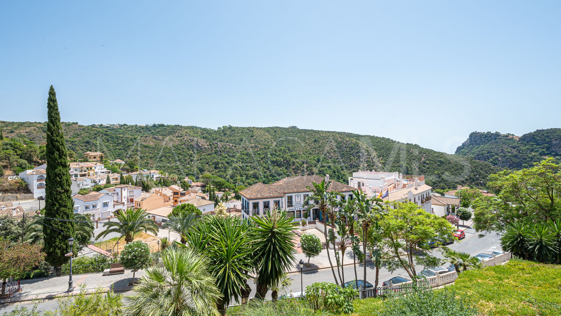 Markplanslägenhet for sale in Benahavis