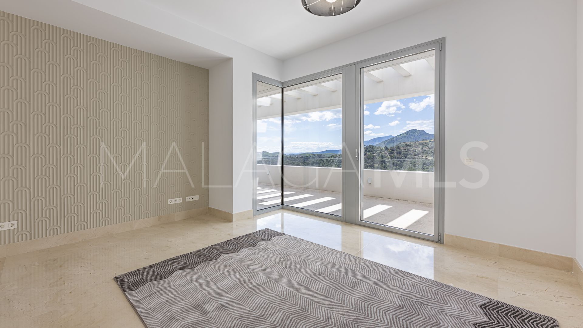 Villa for sale in Los Arqueros
