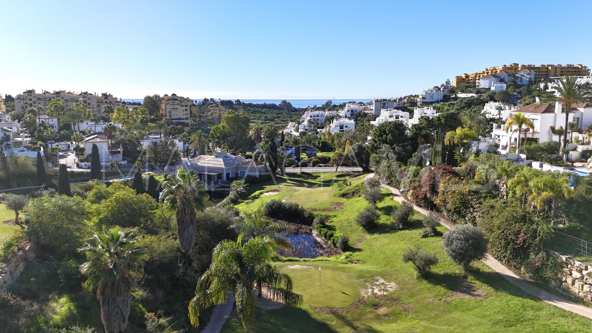 Buy parcela in Estepona