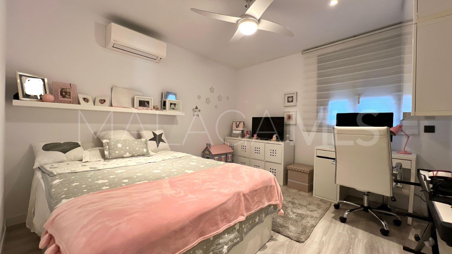Buy Estepona 3 bedrooms finca