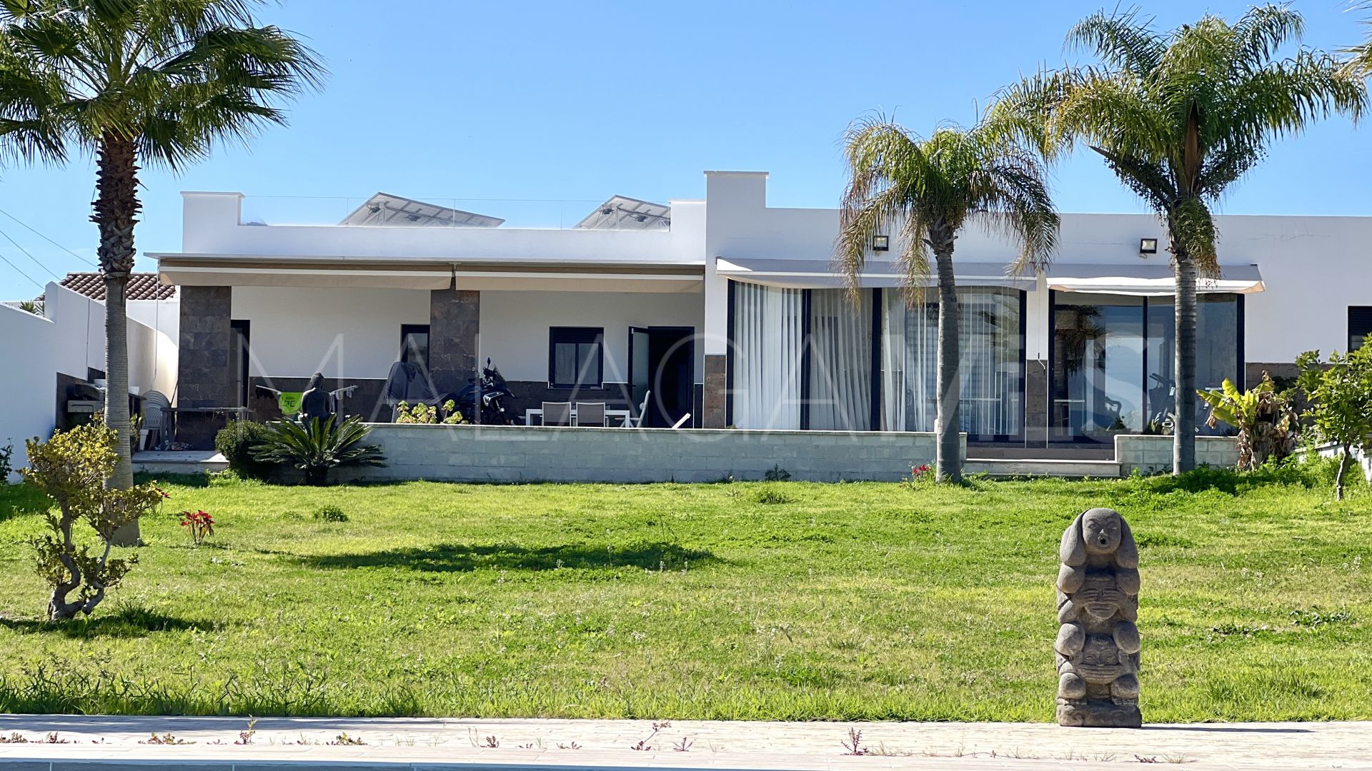 Buy Estepona 3 bedrooms finca