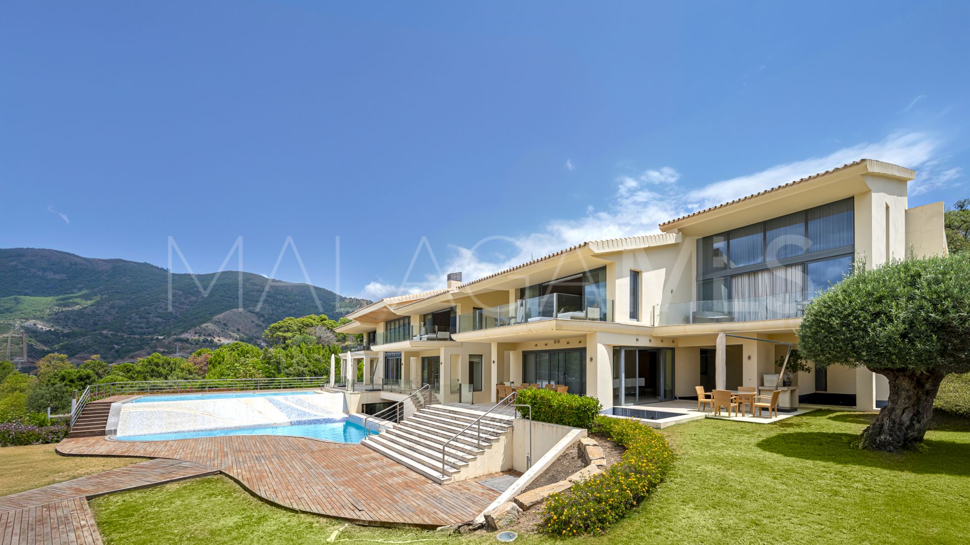 Villa for sale in La Zagaleta