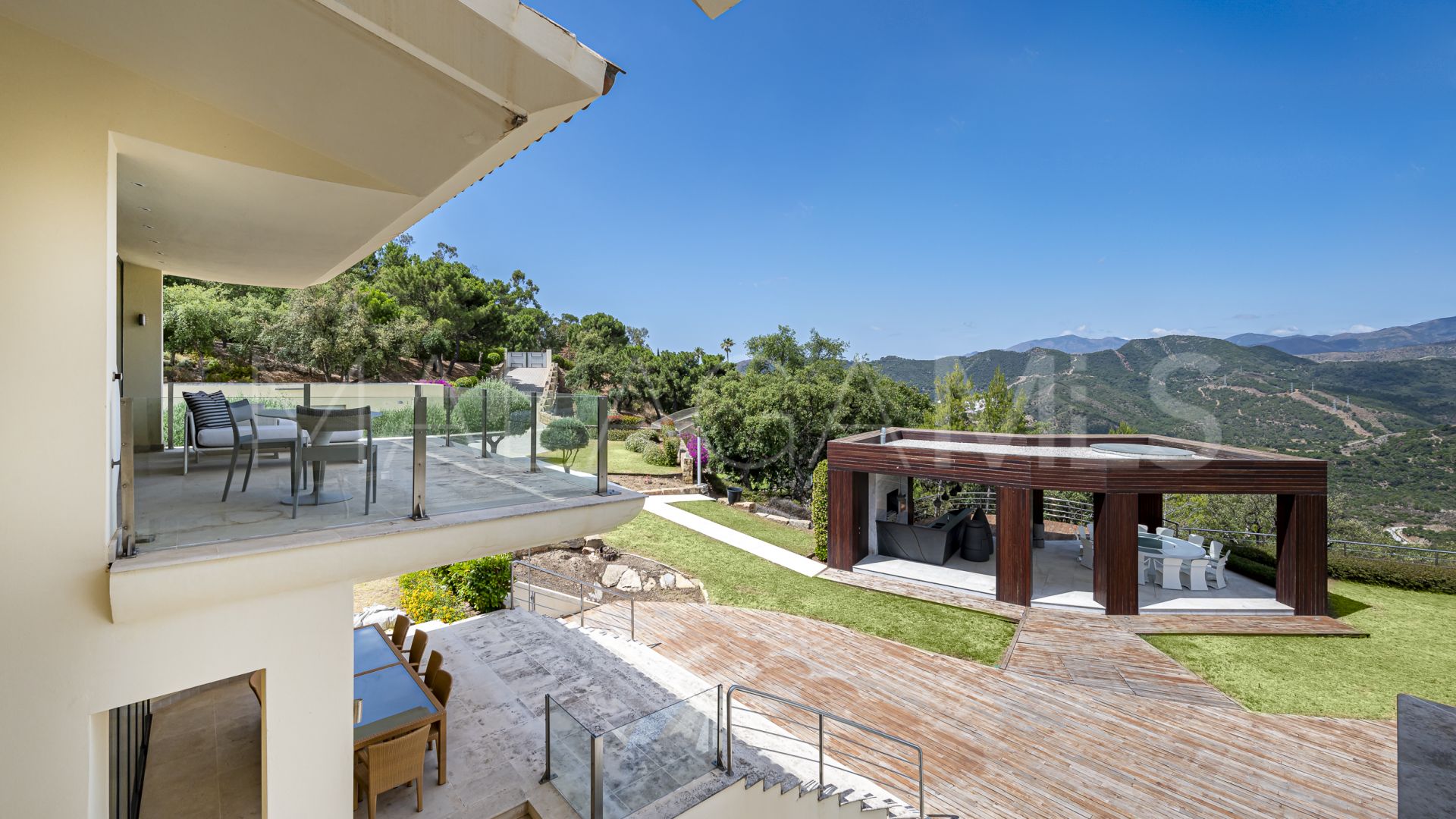 Villa for sale in La Zagaleta