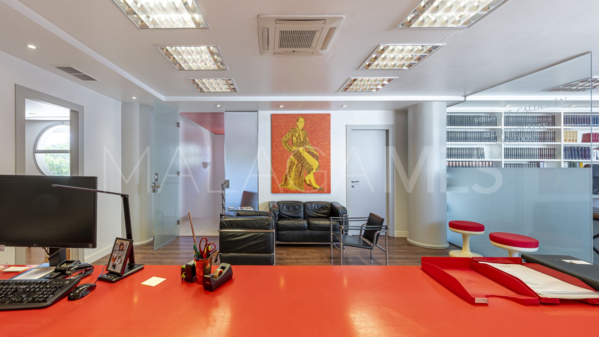 Local comercial for sale in Guadalmina Alta