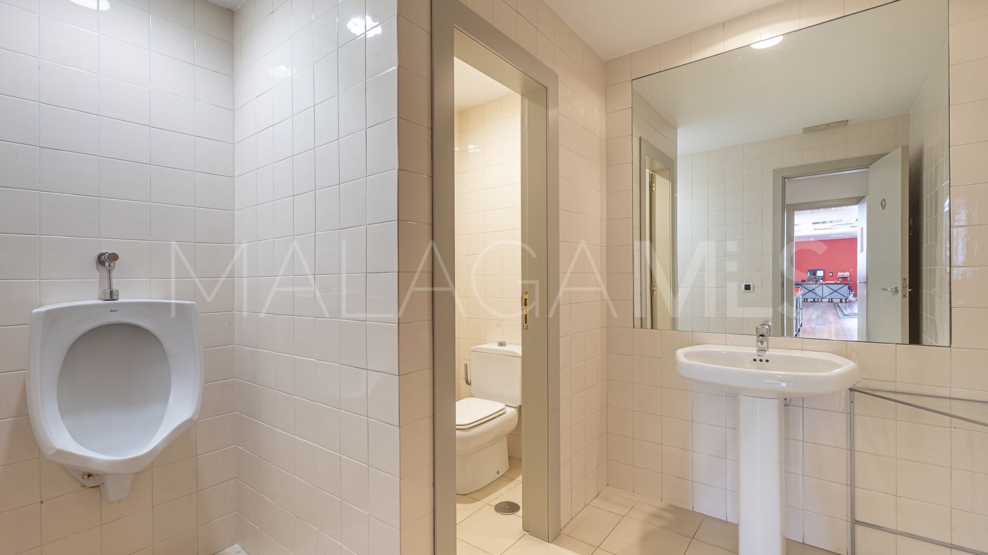 Local comercial for sale in Guadalmina Alta