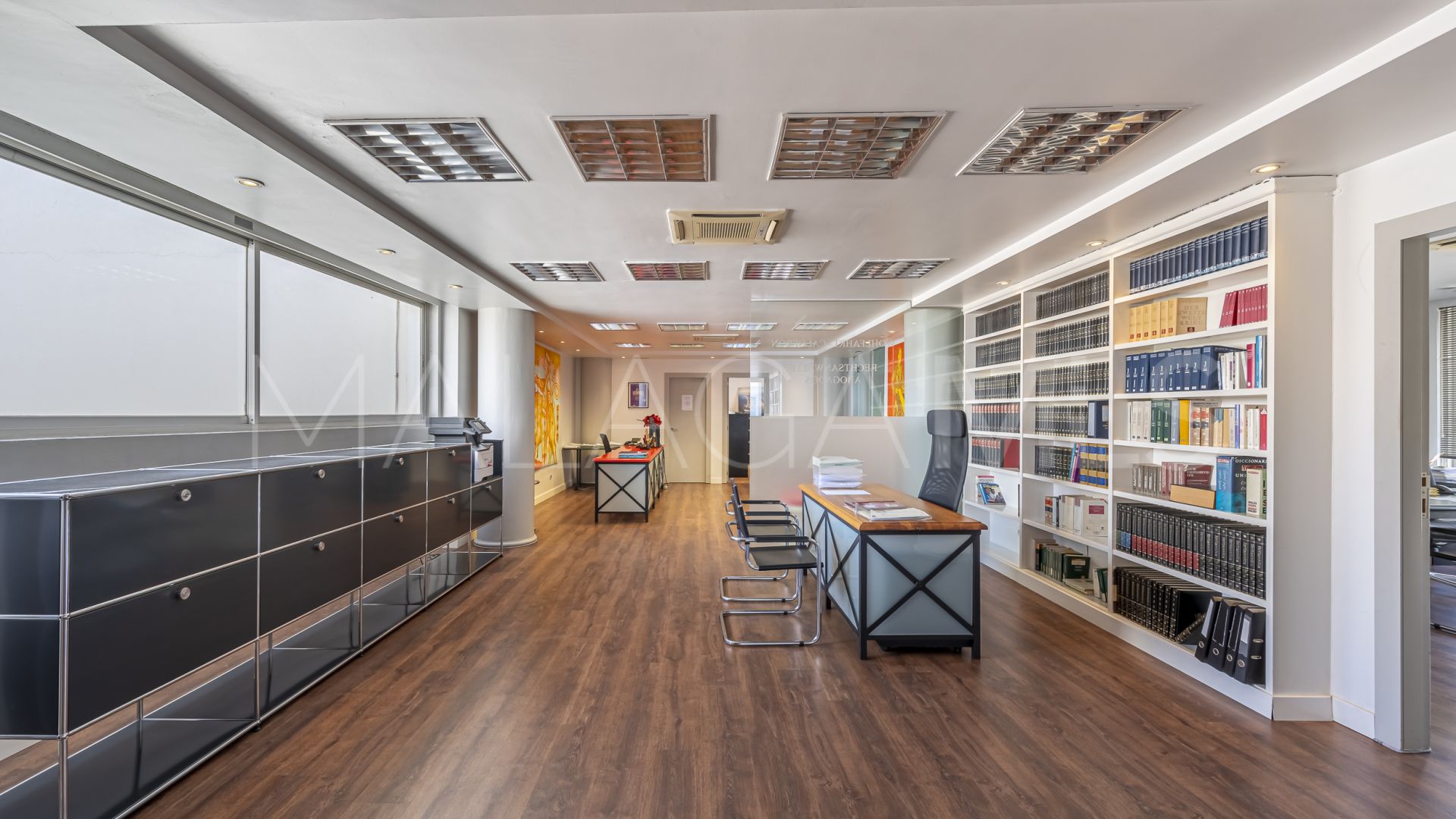 Local comercial for sale in Guadalmina Alta