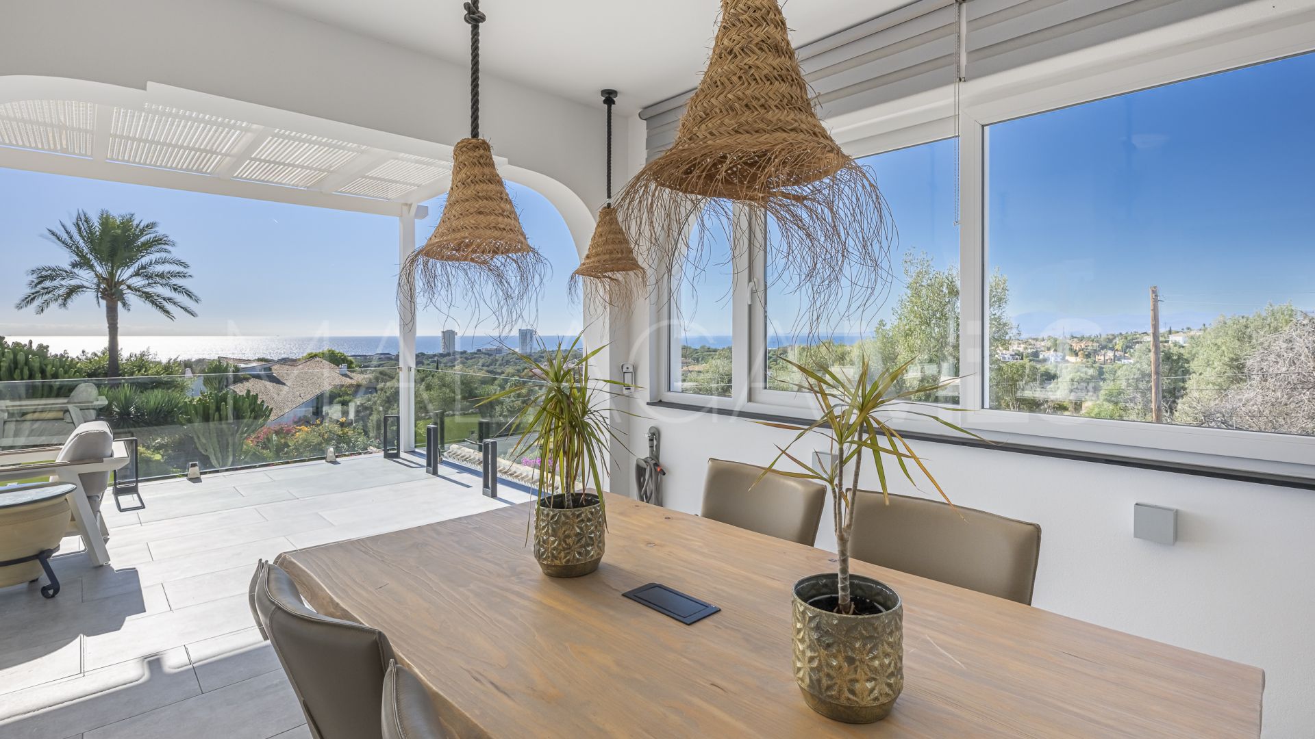 For sale Elviria villa with 7 bedrooms