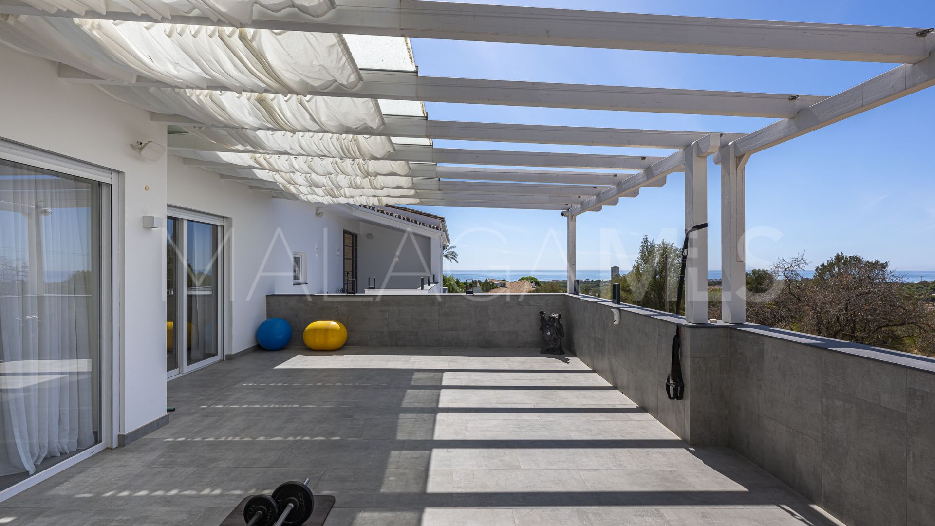 For sale Elviria villa with 7 bedrooms