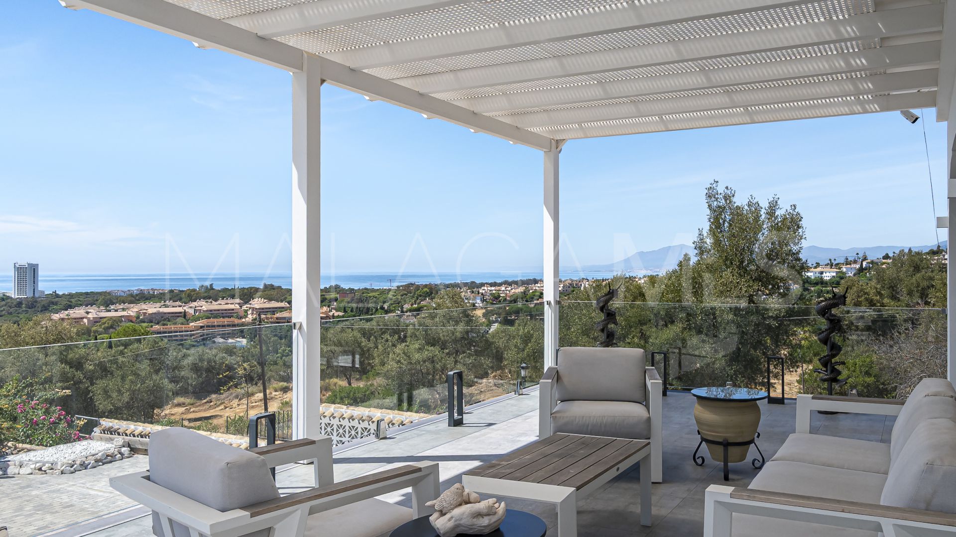 For sale Elviria villa with 7 bedrooms