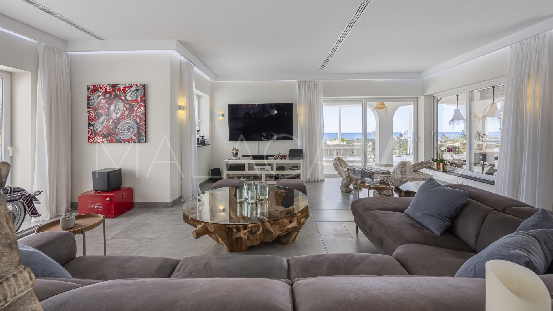 Villa for sale in Elviria