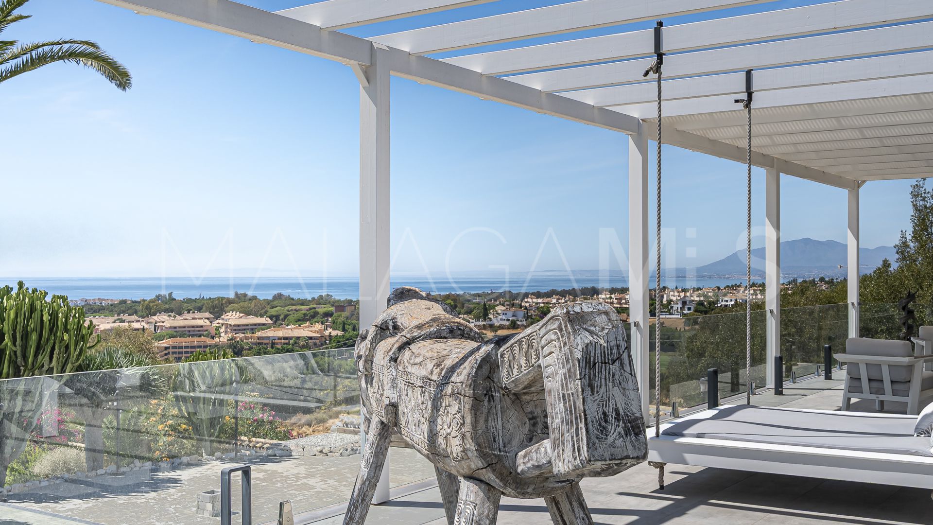 For sale Elviria villa with 7 bedrooms