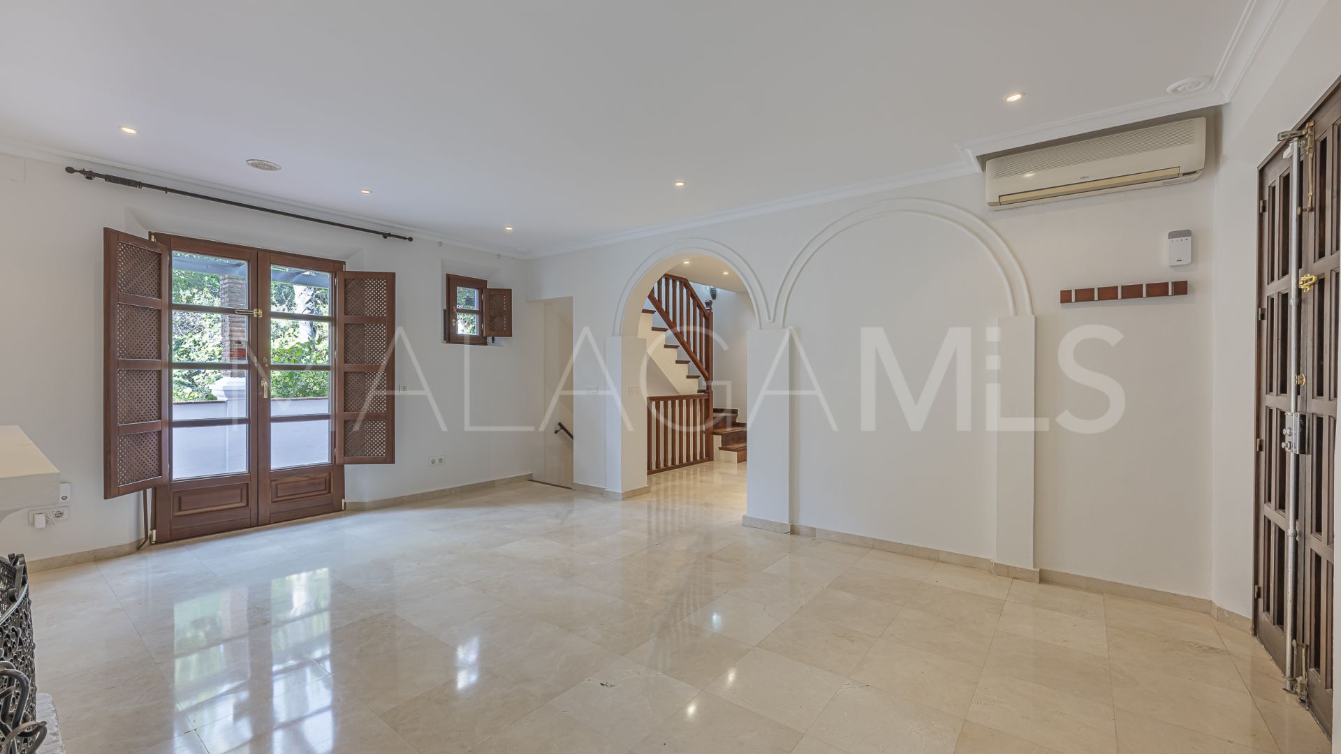 For sale Lomas Pueblo 4 bedrooms town house