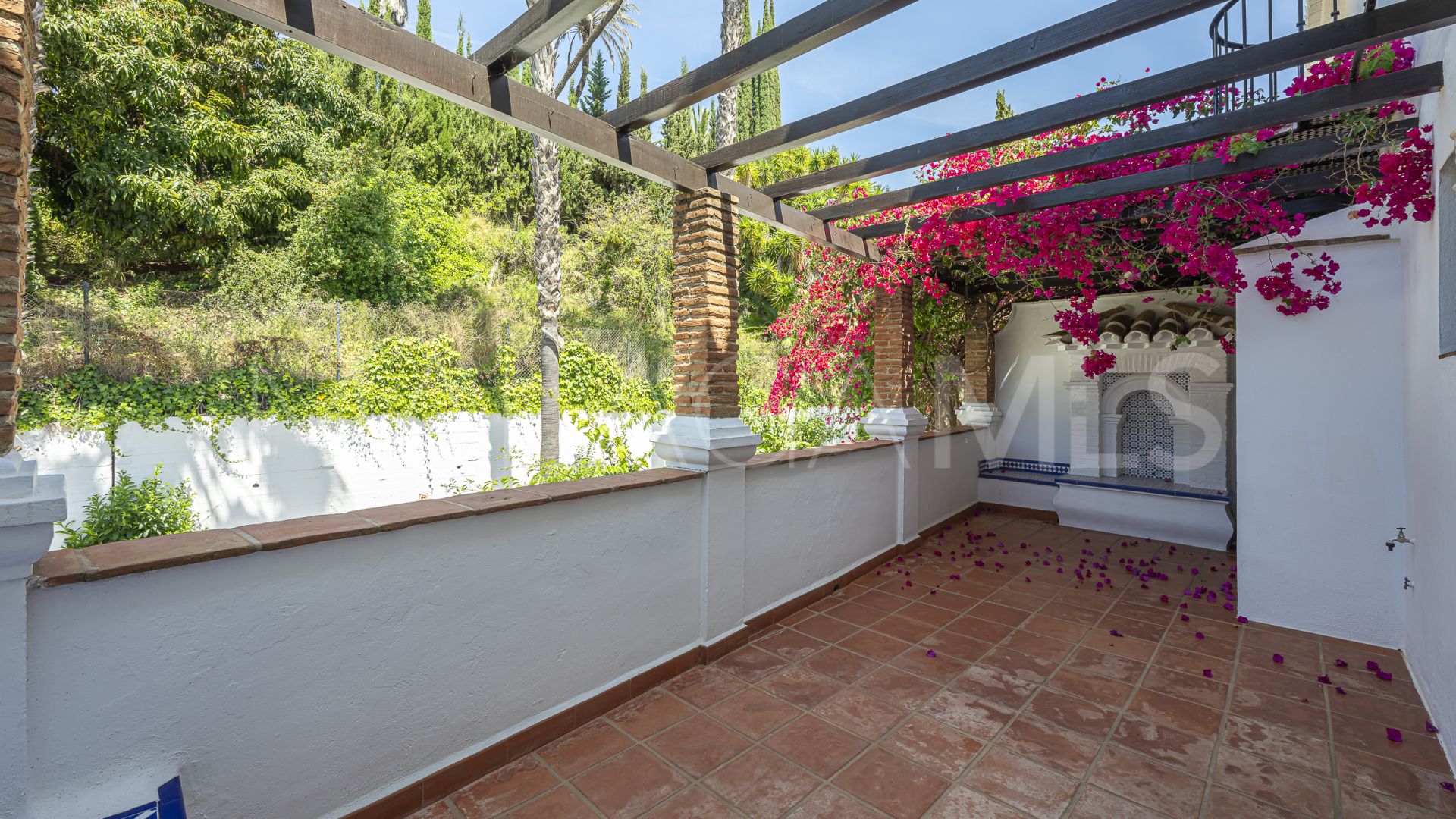 For sale Lomas Pueblo 4 bedrooms town house