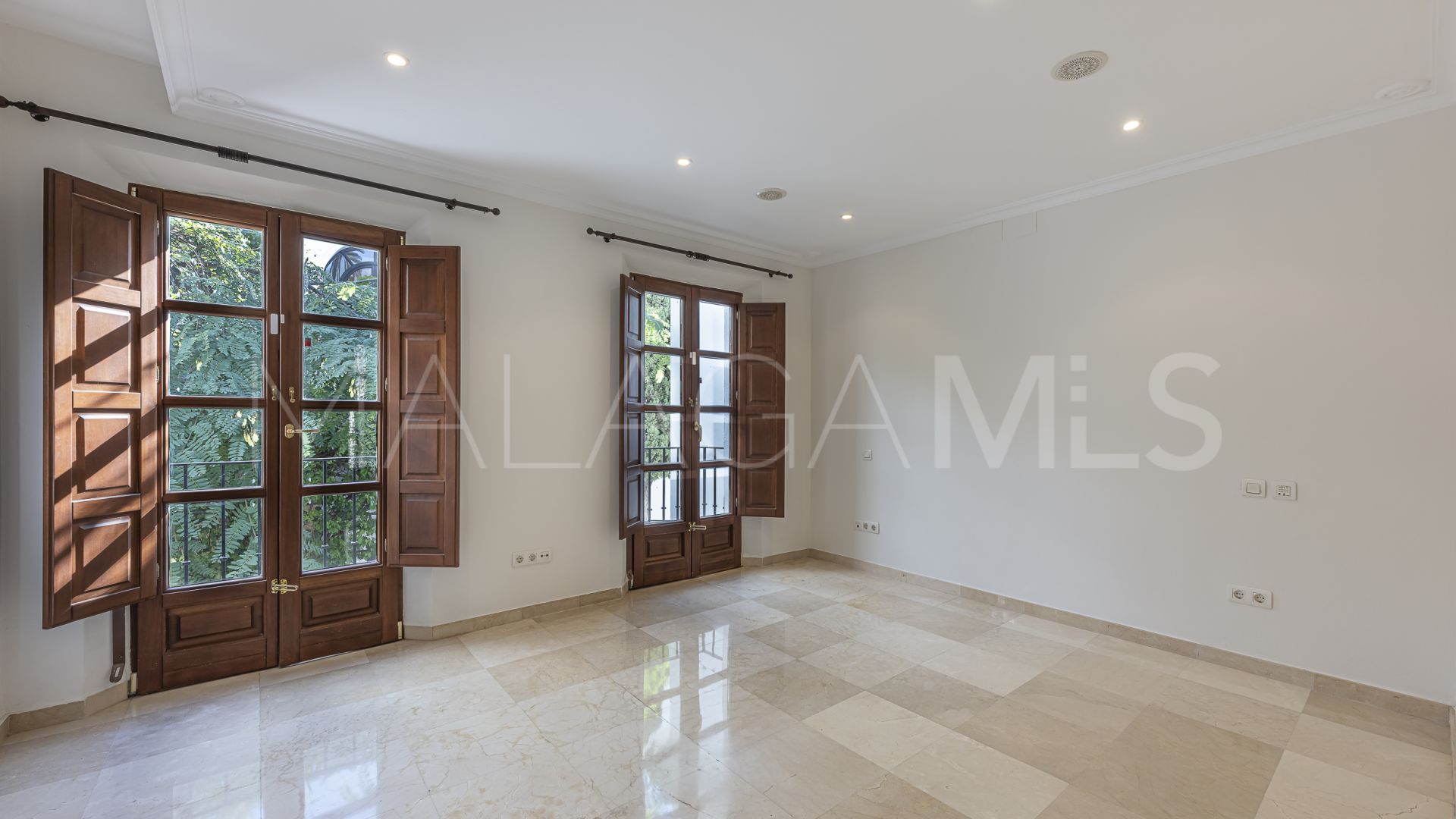 For sale Lomas Pueblo 4 bedrooms town house