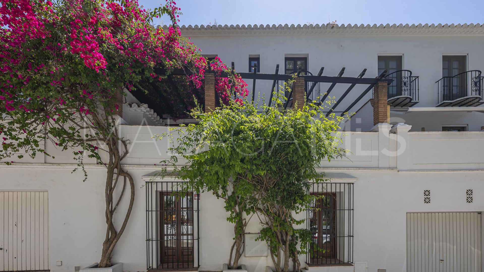 For sale Lomas Pueblo 4 bedrooms town house