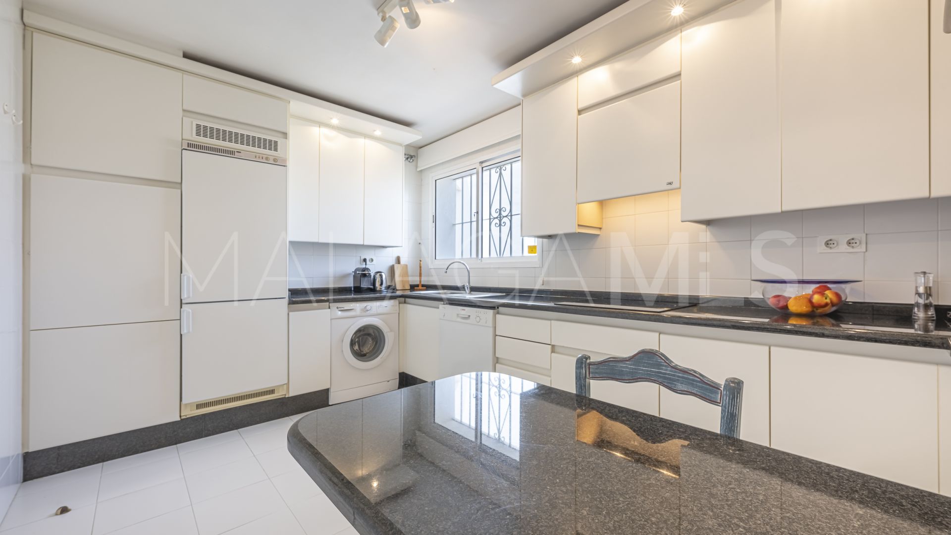 Atico duplex for sale de 3 bedrooms in Ancon Sierra IV