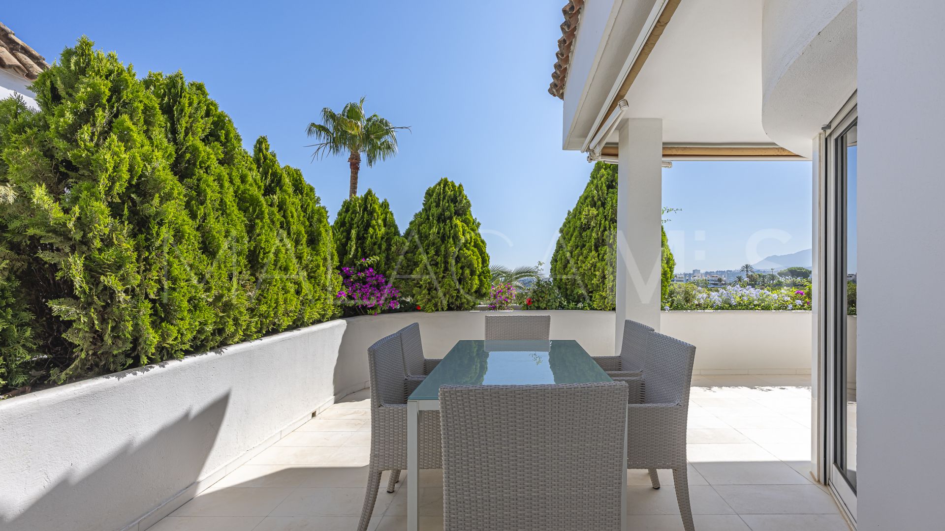 Atico duplex for sale de 3 bedrooms in Ancon Sierra IV