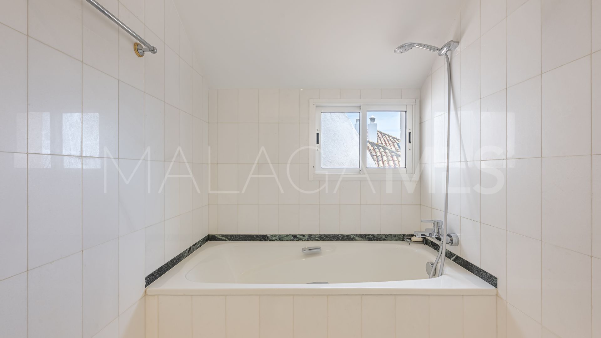 Atico duplex for sale de 3 bedrooms in Ancon Sierra IV