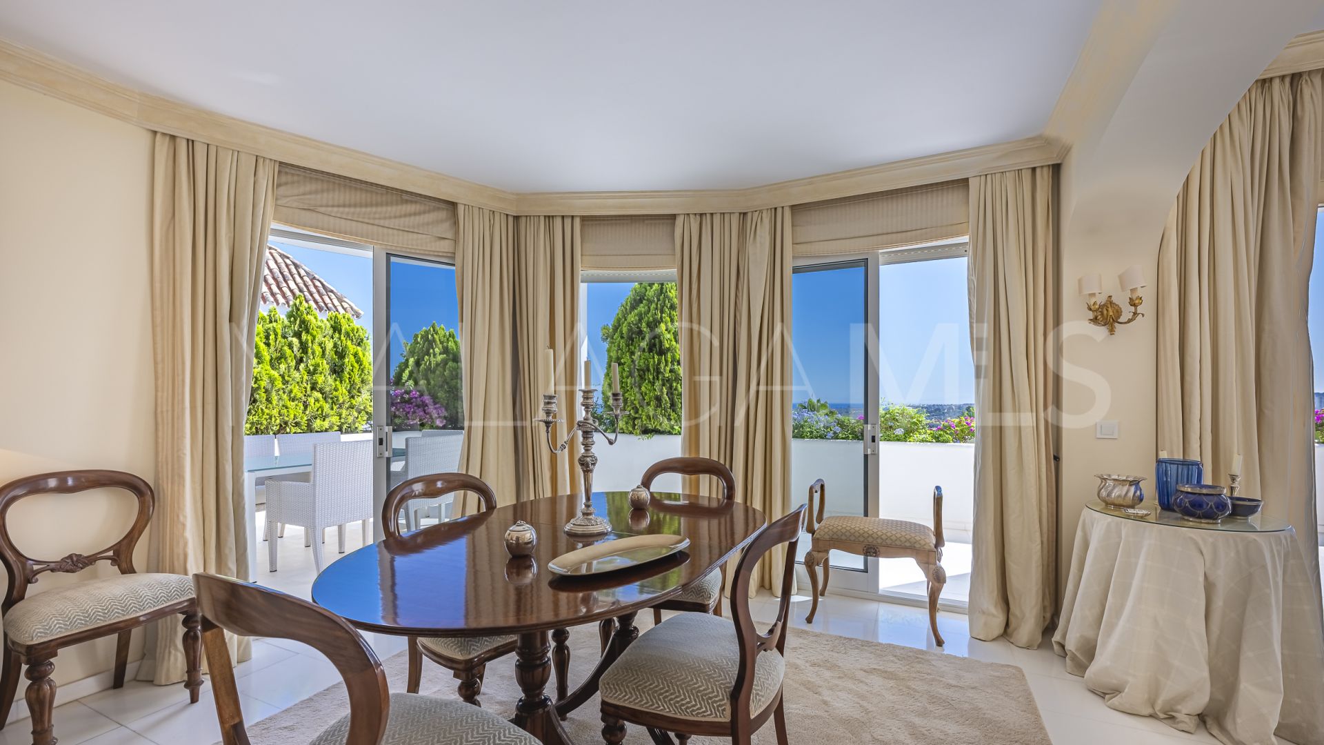Atico duplex for sale de 3 bedrooms in Ancon Sierra IV
