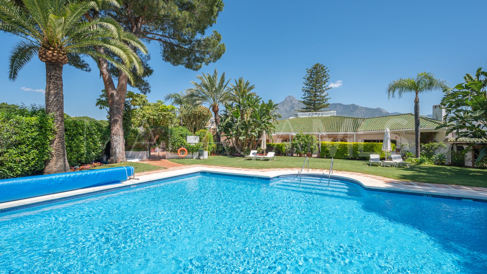 Atico duplex for sale de 3 bedrooms in Ancon Sierra IV