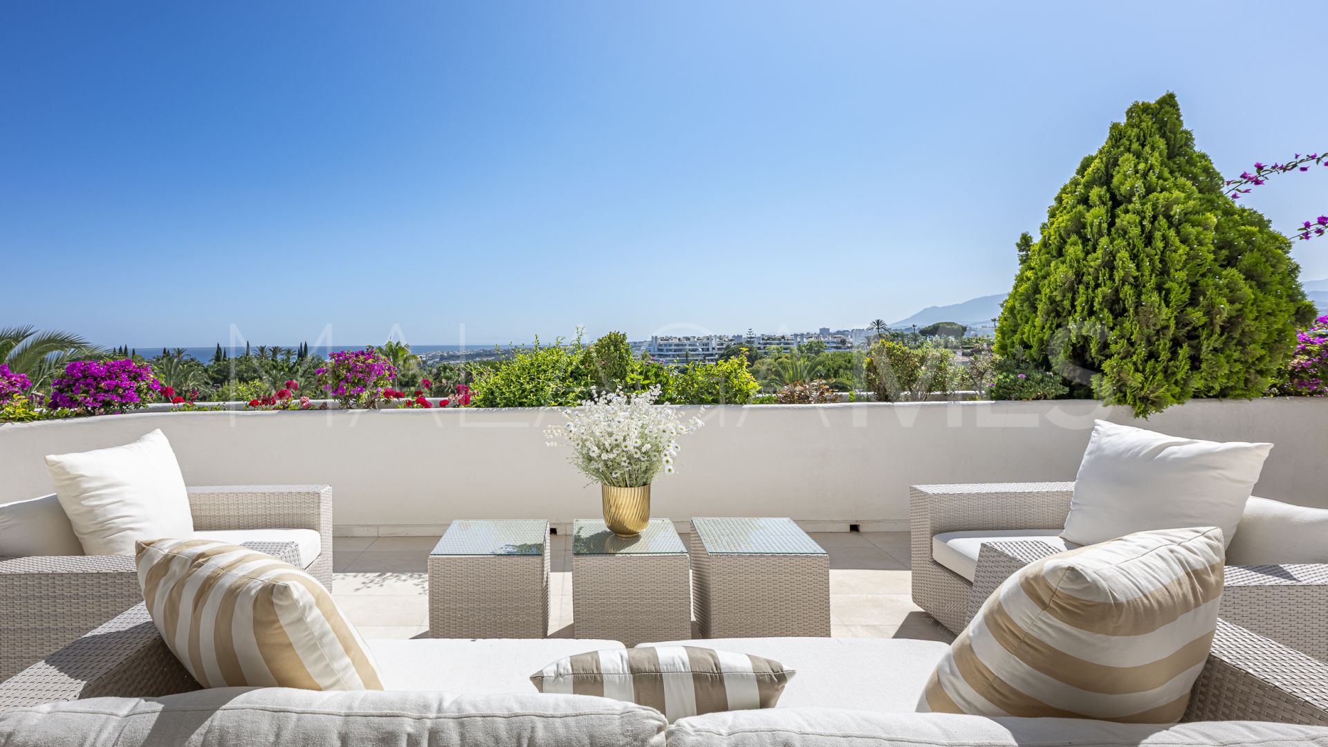 Atico duplex for sale de 3 bedrooms in Ancon Sierra IV