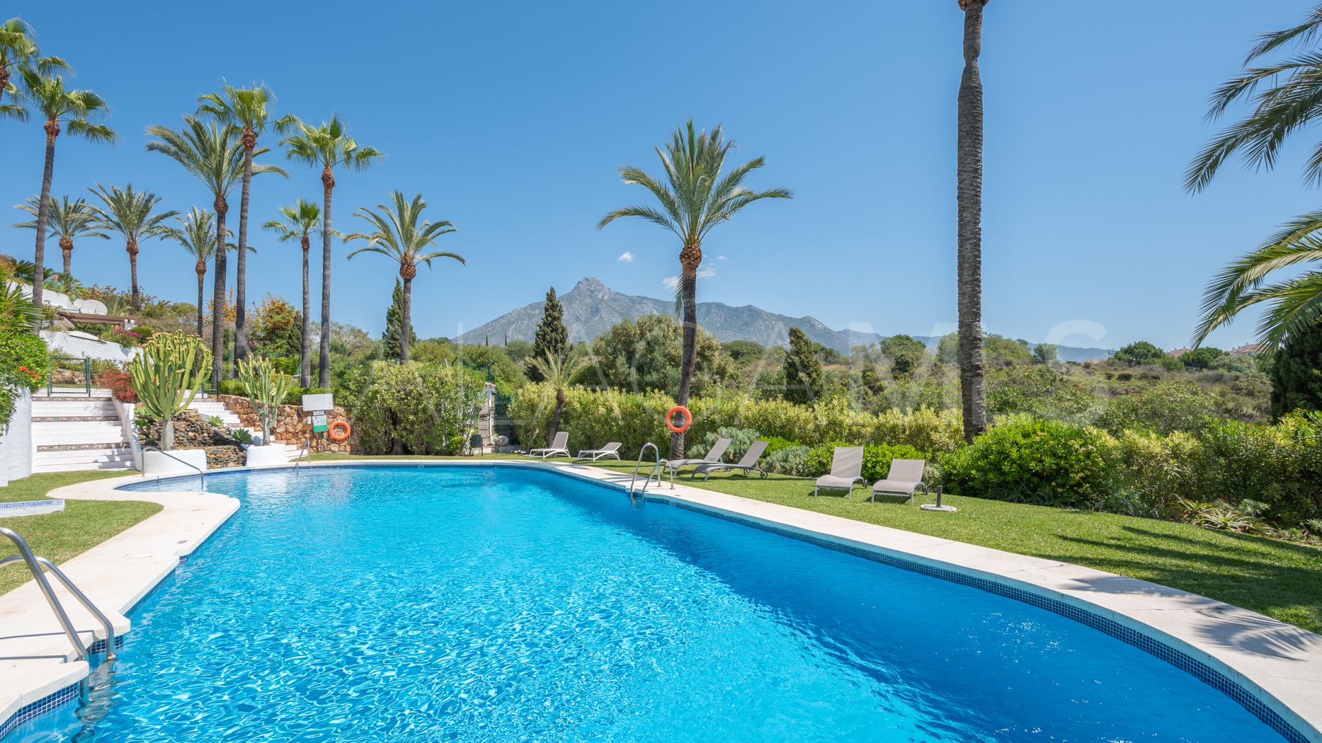 Atico duplex for sale de 3 bedrooms in Ancon Sierra IV