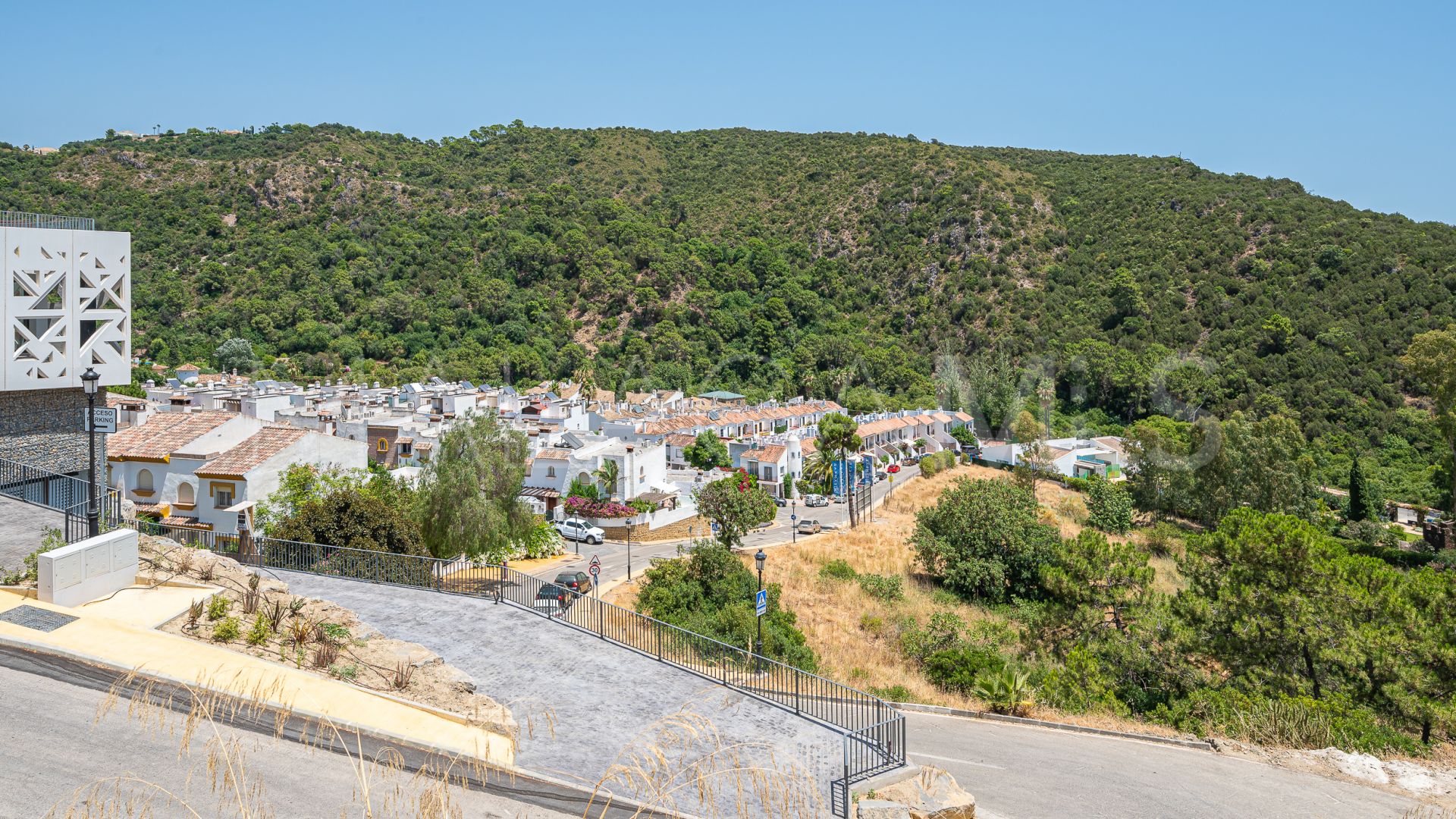 Reihenhaus for sale in Benahavis