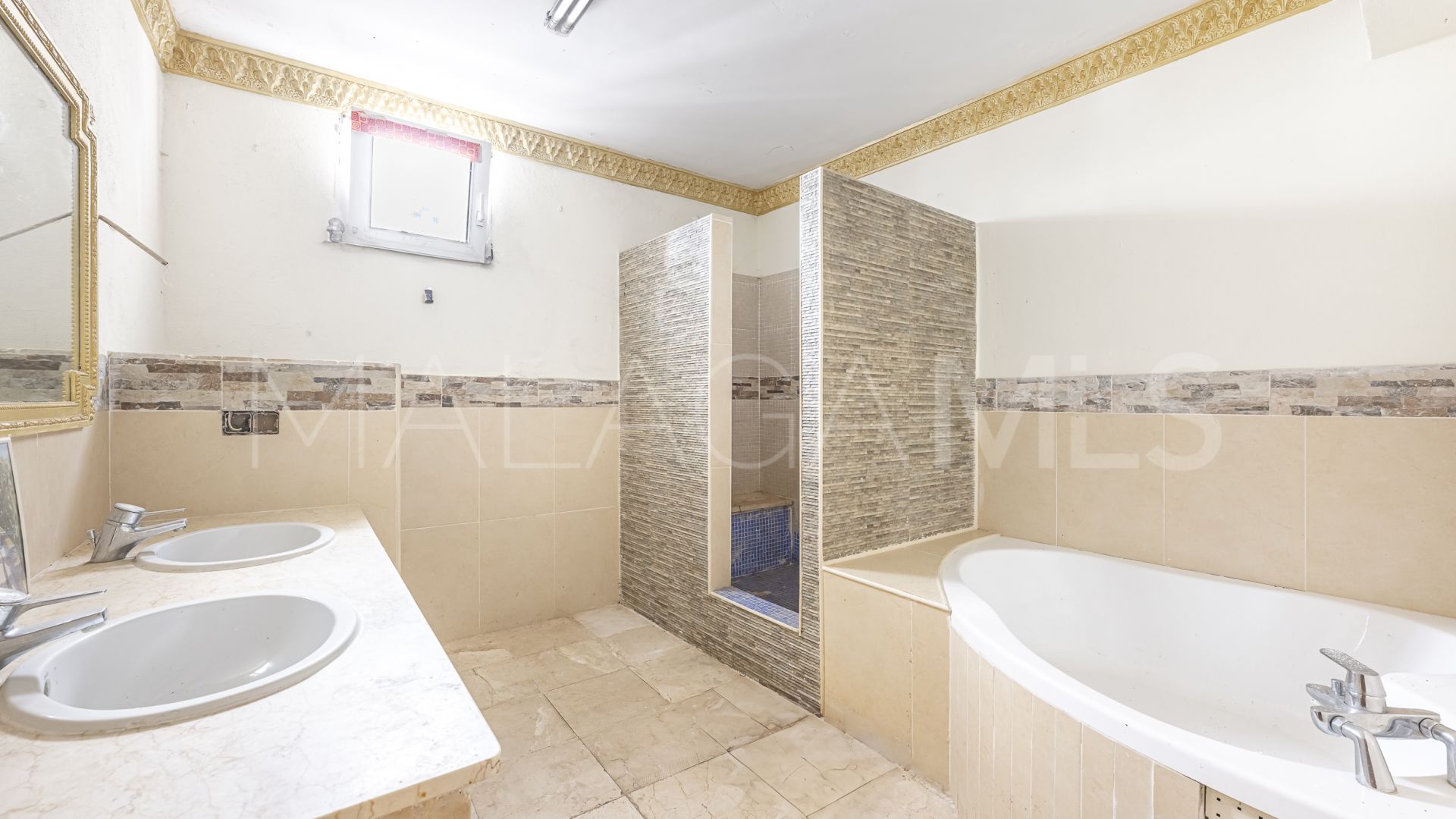 Reihenhaus for sale in Benahavis