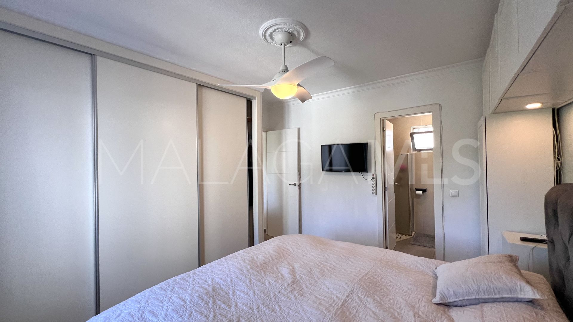 Maison de ville for sale in Estepona