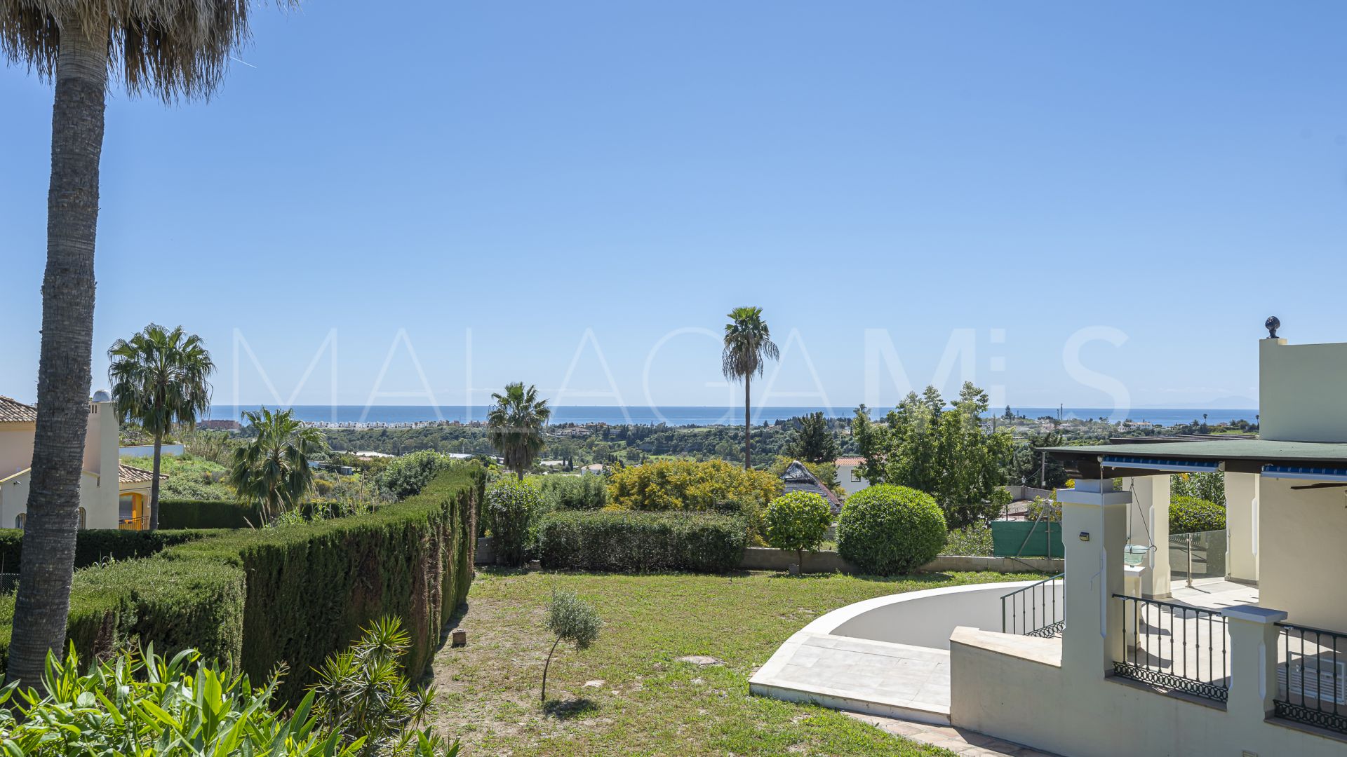 Estepona, villa with 6 bedrooms a la venta