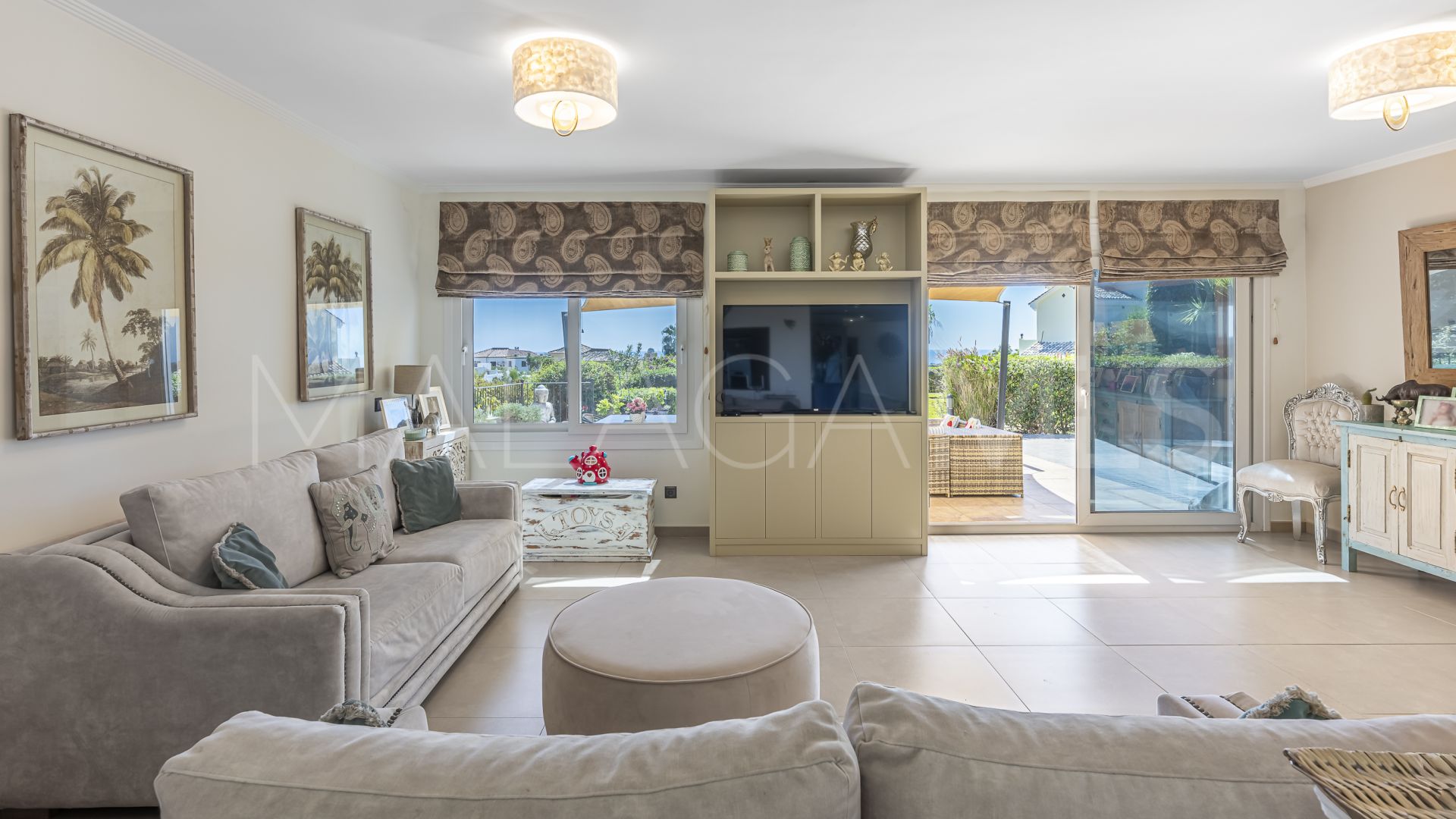 Estepona, villa with 6 bedrooms a la venta