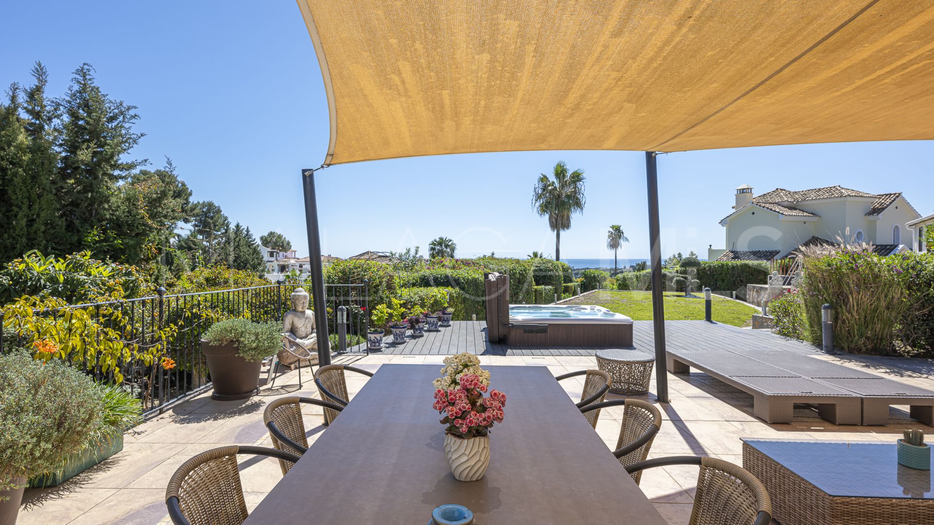 Estepona, villa with 6 bedrooms a la venta