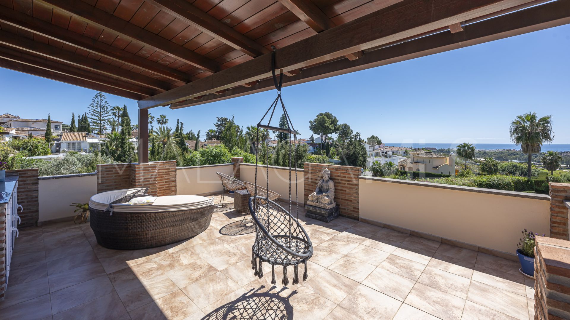 Estepona, villa with 6 bedrooms a la venta