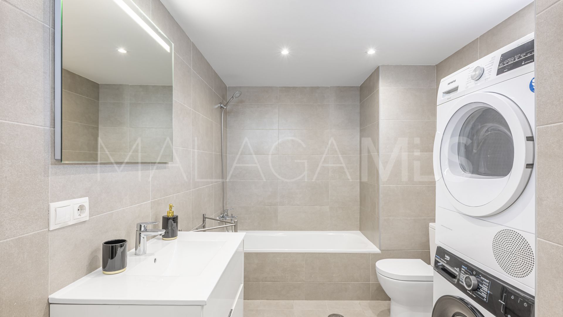 Lägenhet for sale in Estepona