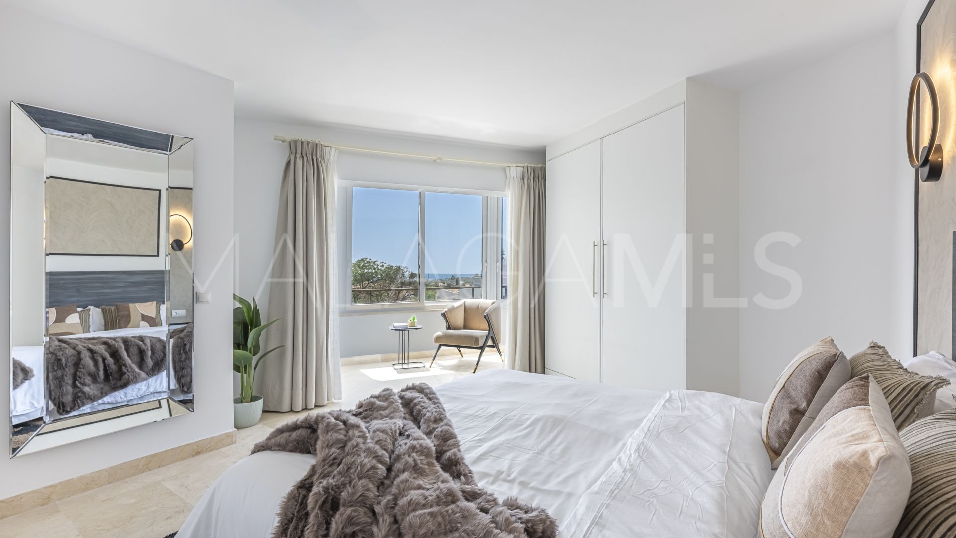 Lägenhet for sale in Estepona