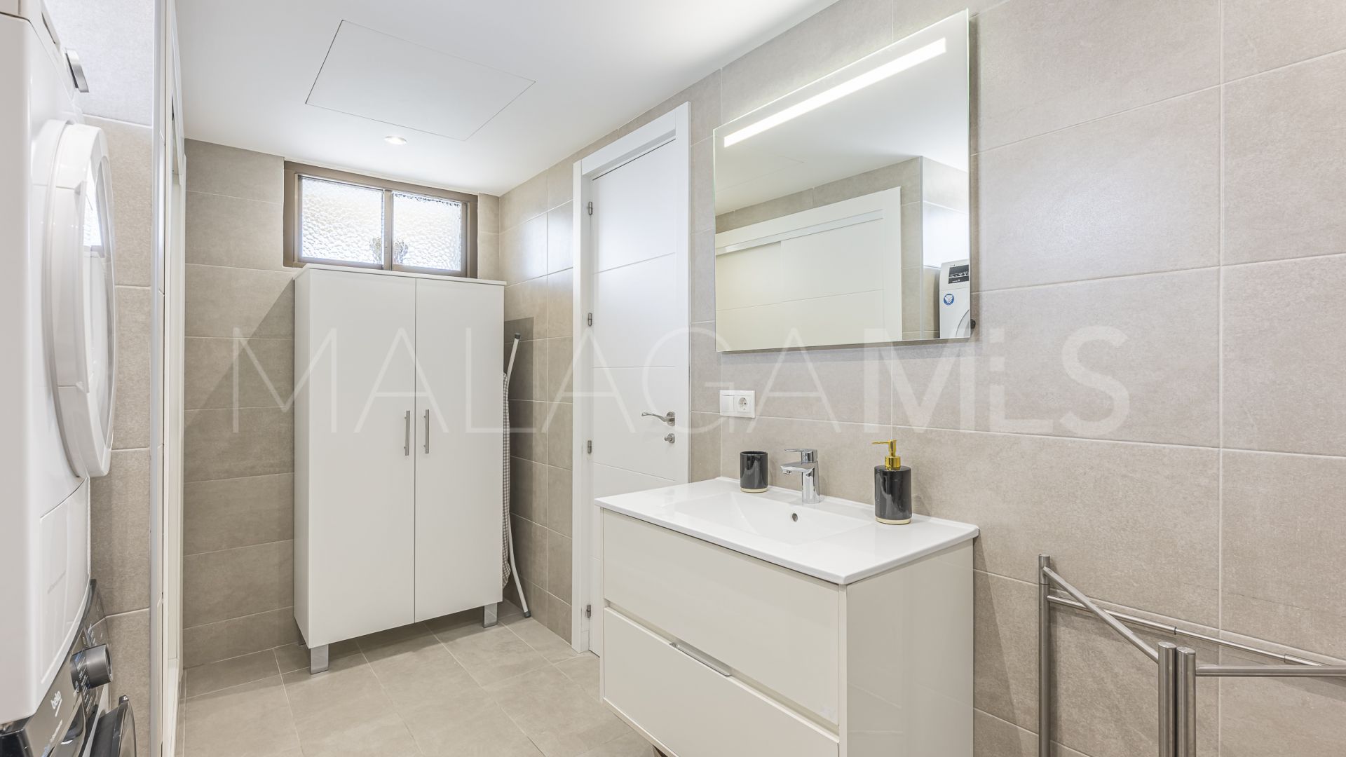 Lägenhet for sale in Estepona