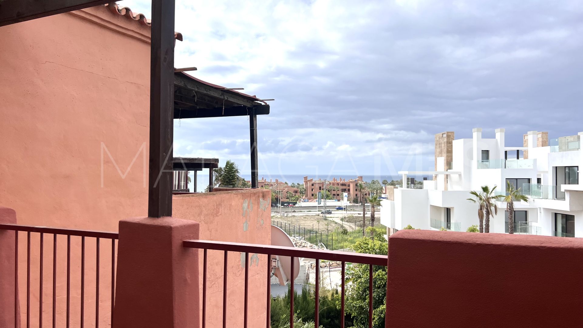 Tvåvånings takvåning for sale in Estepona