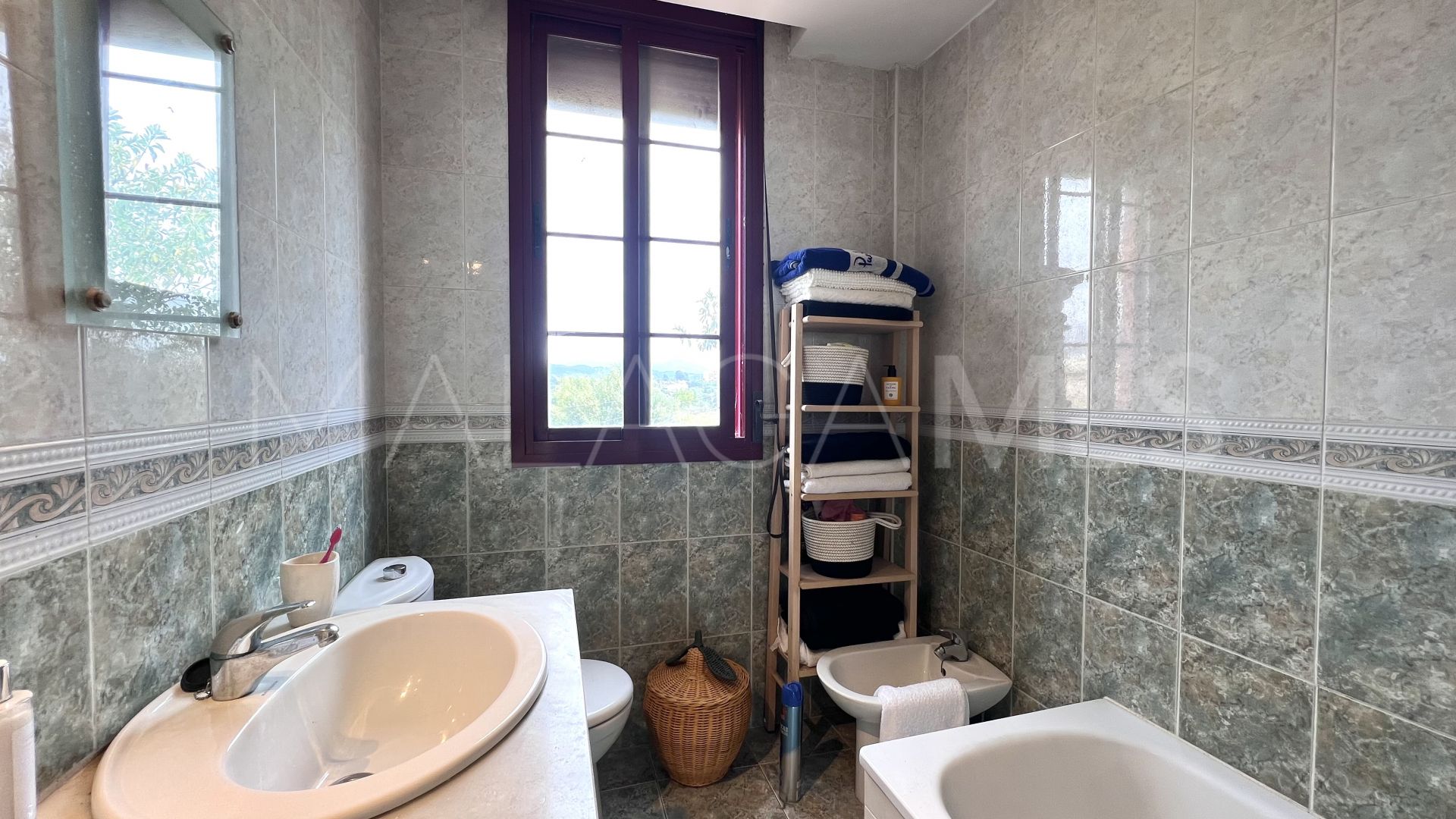 Tvåvånings takvåning for sale in Estepona