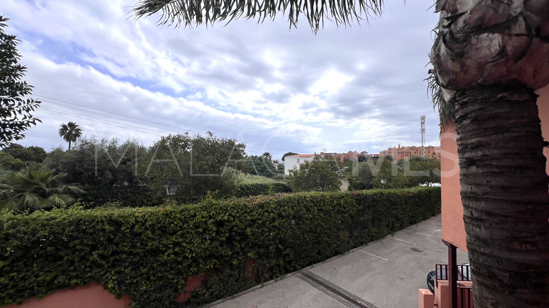 Tvåvånings takvåning for sale in Estepona