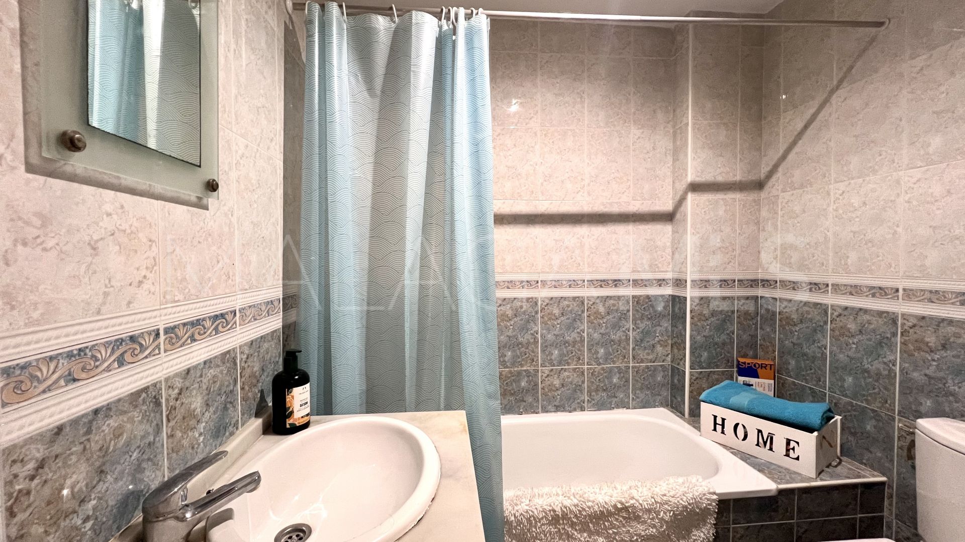 Tvåvånings takvåning for sale in Estepona