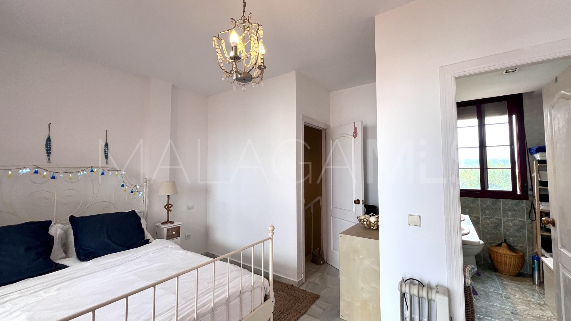 Tvåvånings takvåning for sale in Estepona