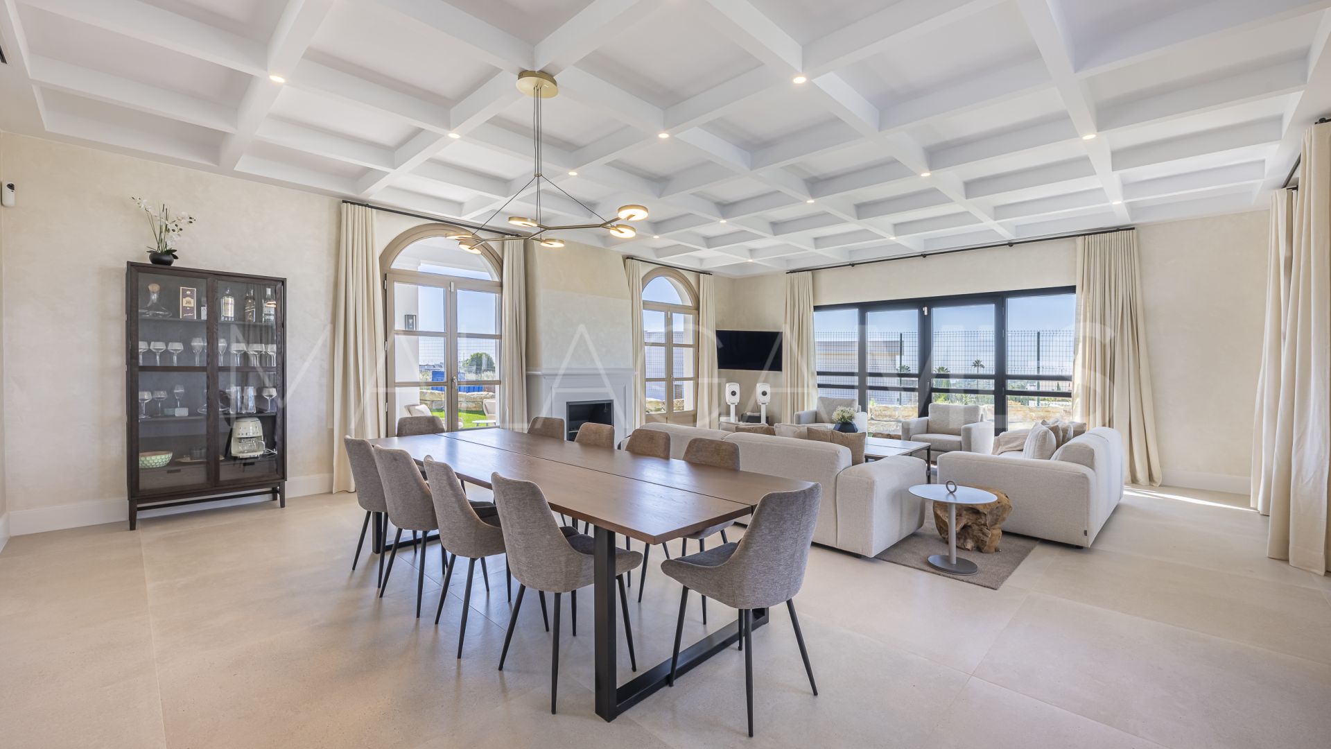 Villa for sale in Estepona