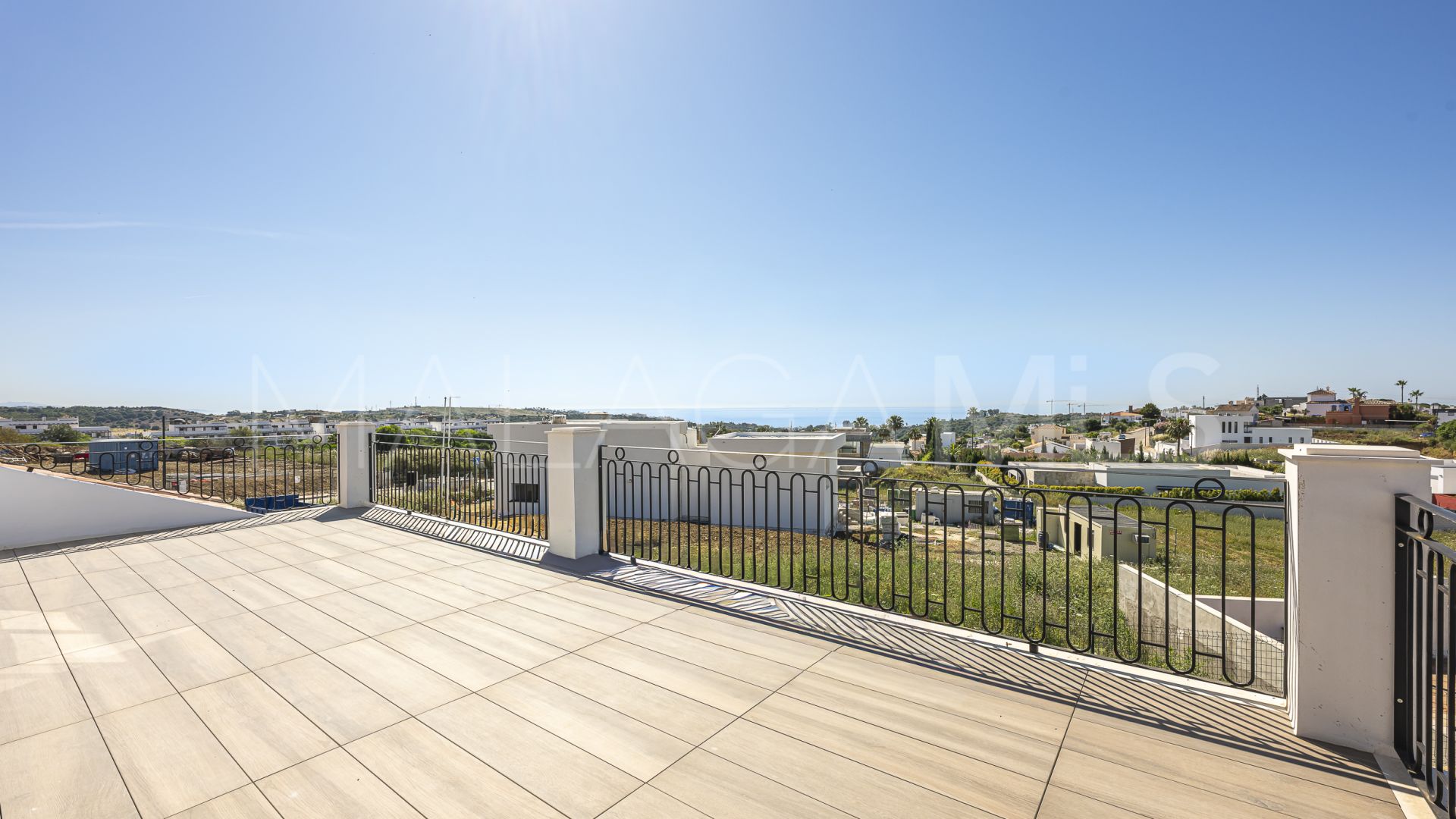 Villa for sale in Estepona