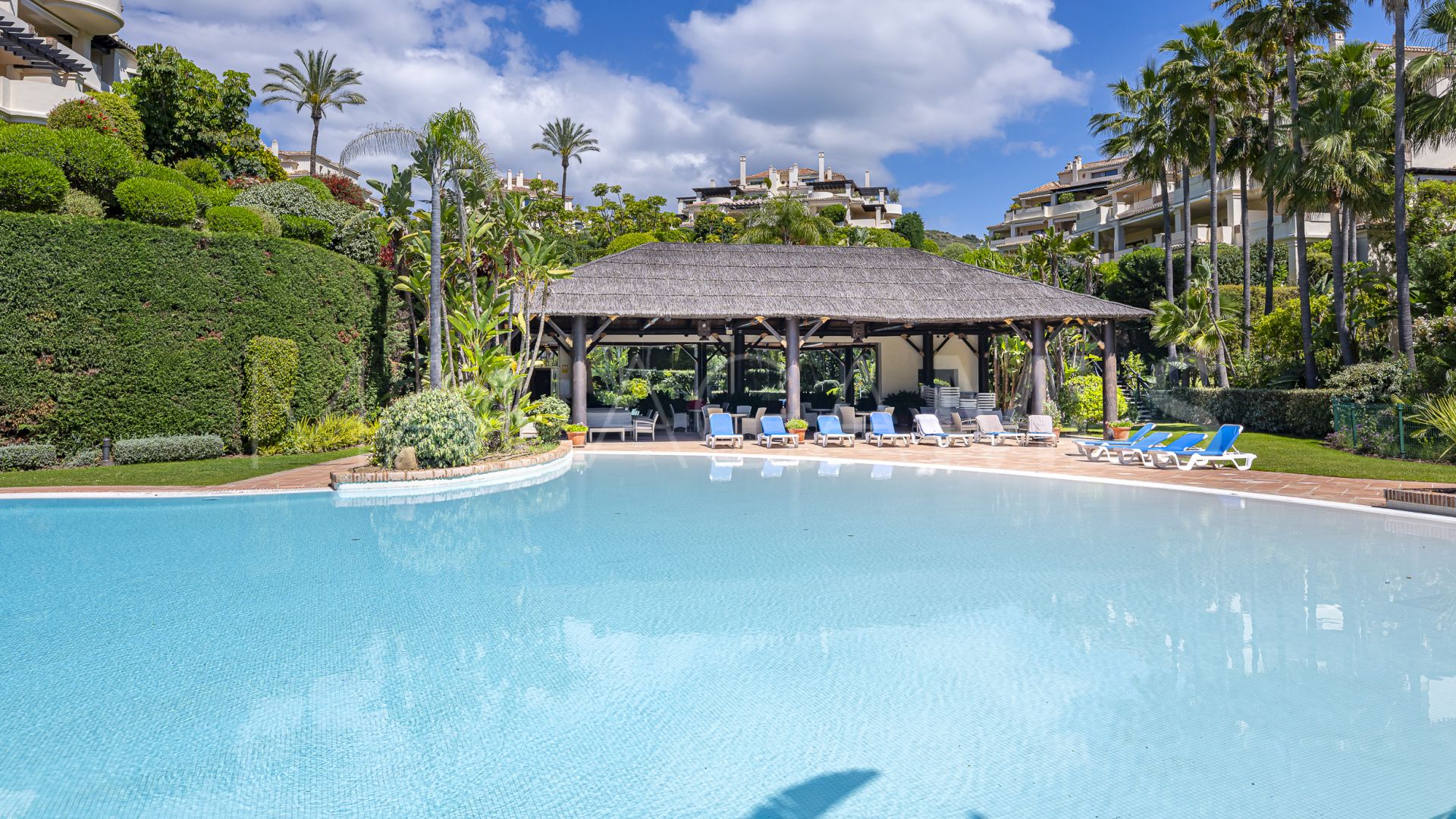 Erdgeschosswohnung for sale in Benahavis