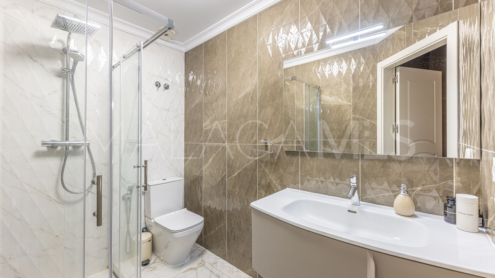 Erdgeschosswohnung for sale in Benahavis