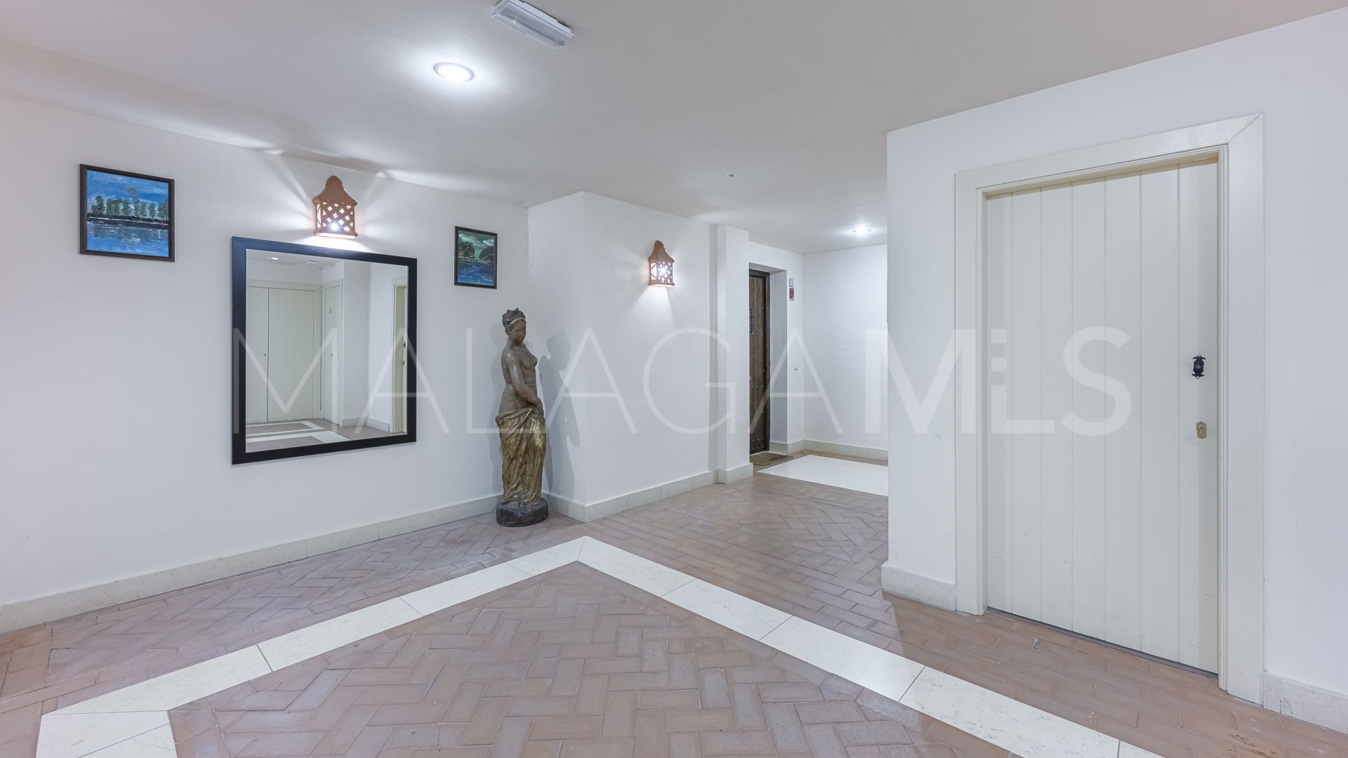 Erdgeschosswohnung for sale in Benahavis