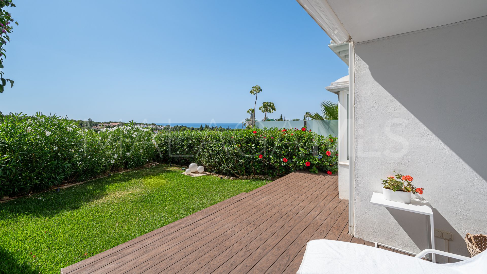 Adosado for sale with 3 bedrooms in Marbella Hill Club